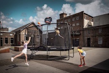 35.91.00.01_8715839103359_BERG TwinHoop_Mood Image_4