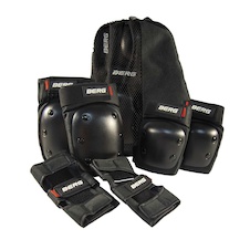 16.00.18.00_8715839091892_BERG Protection Set S_Ecomkit_EN_1