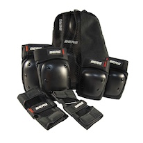 16.00.18.00_8715839091892_BERG Protection Set S_Ecomkit_EN_1