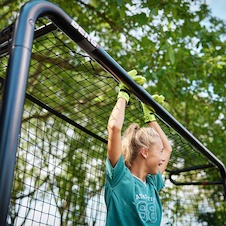 22.70.01.00_8715839105049_BERG SportsGoal M + Target Net_Ecomkit_EN_5
