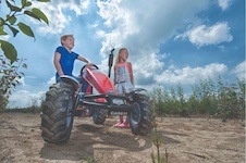 Šlapací kára BERG Case IH XL BFR