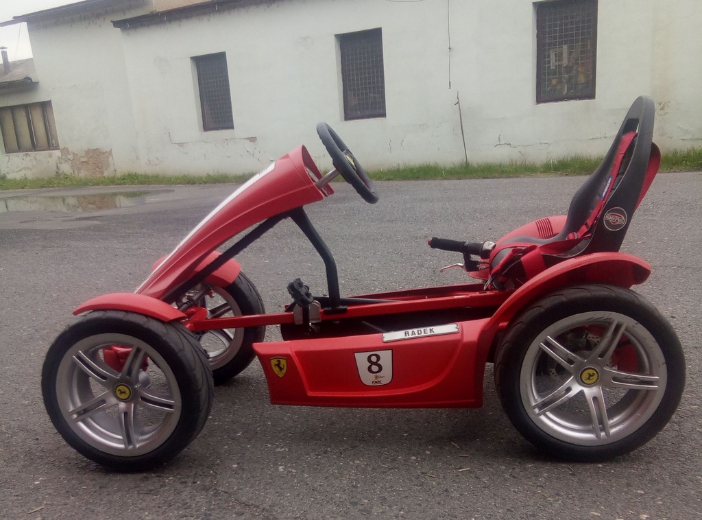 ferrari_radek5