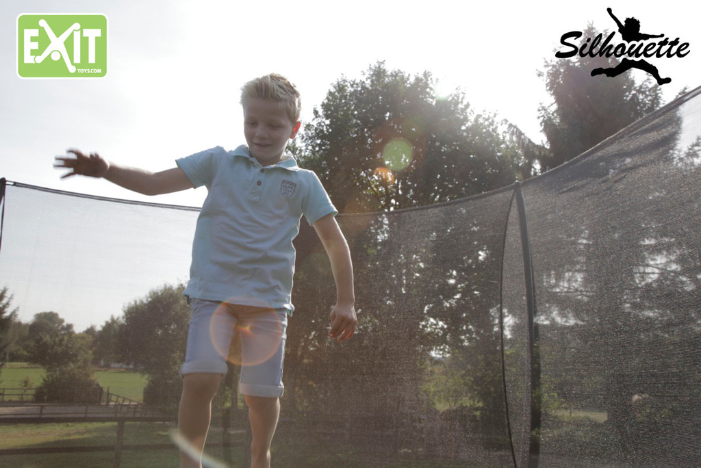 Exit Silhouette 244 x 366 cm