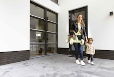 24.50.08.00_8715839076035_BERG GO² Retro Green_Mood Image_9