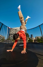 35.41.93.04_8715839101065_BERG Champion Regular 330 Grey + Safety Net Deluxe_Mood Image_2