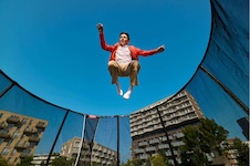 32.35.94.31_8715839077490_BERG Ultim Champion Regular 410 Grey + Safety Net DLX XL_Mood Image_1